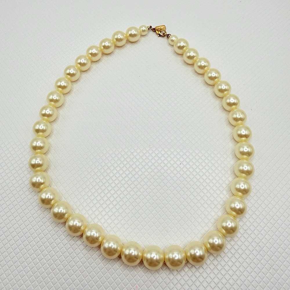 1928 Faux Cream 11 mm Pearl Beaded 15" Vintage Style Coquette Necklace - Picture 2 of 8